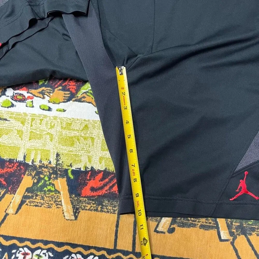 Black Air Jordan Basketball Shorts Size large 10